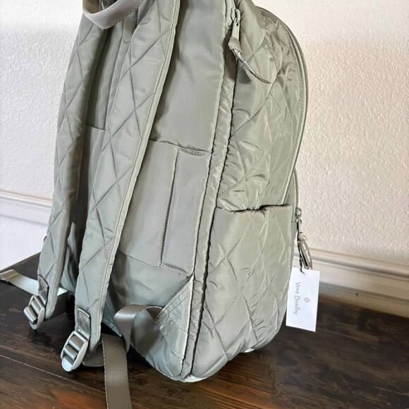 Vera Bradley Essential ultralight Backpack Sage-NWT - Picture 4 of 5